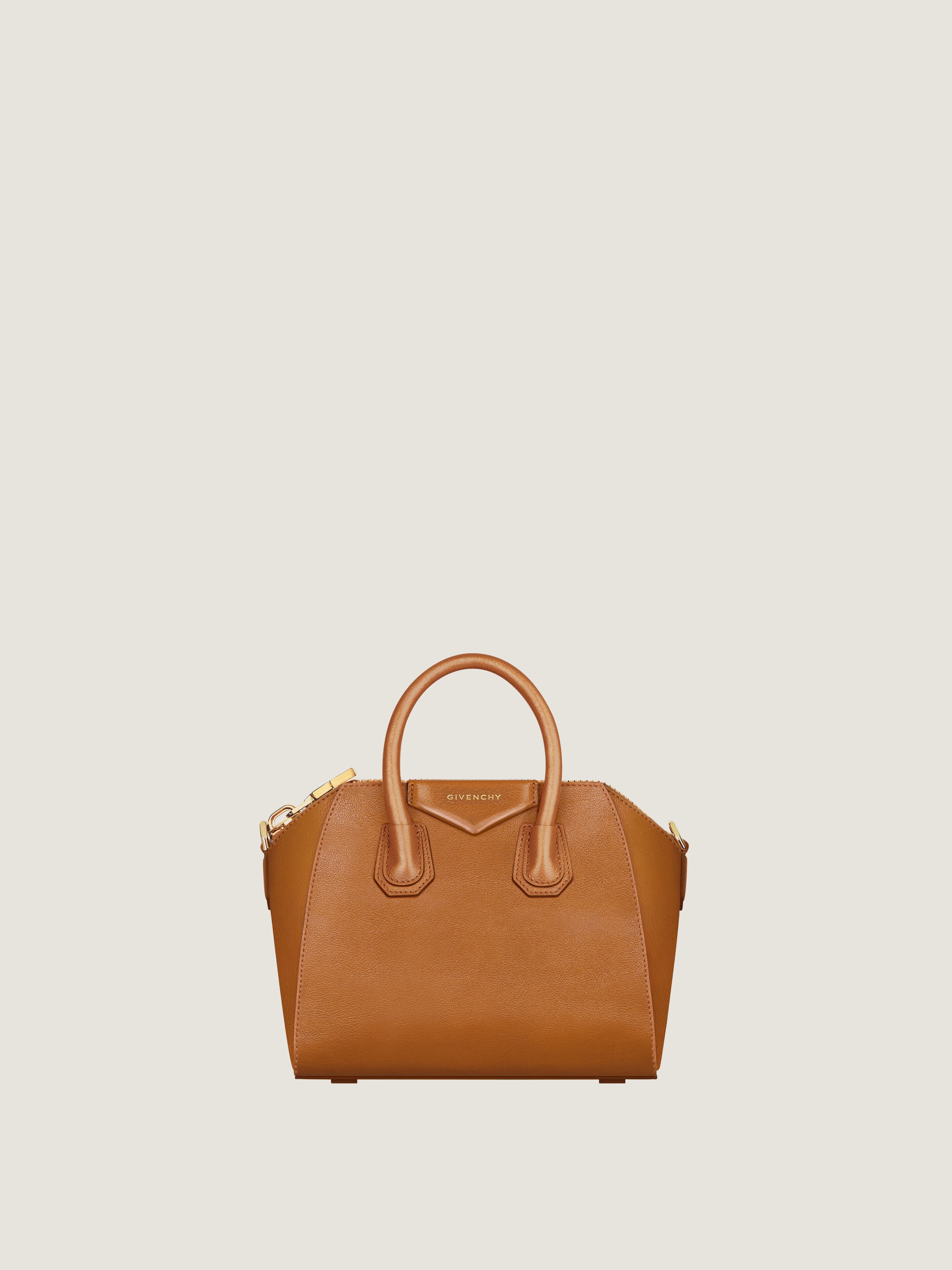 Mini Antigona bag in leather
